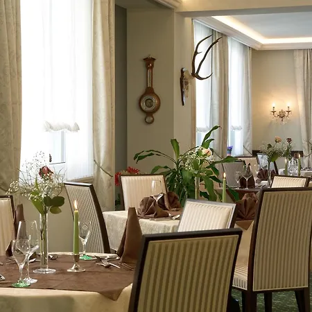 Jaegerhof Hotel 3*